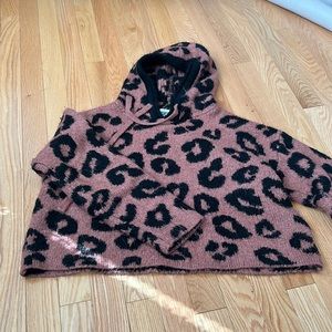 Good condition animal print VS PINK HOODIE SZ MED